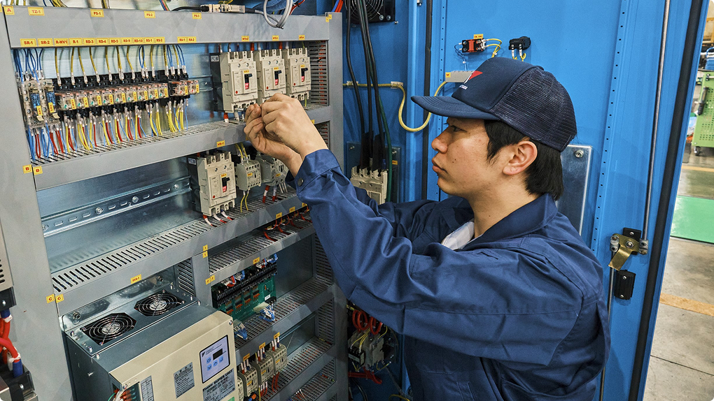 射出成形機の特徴_保守作業性の向上